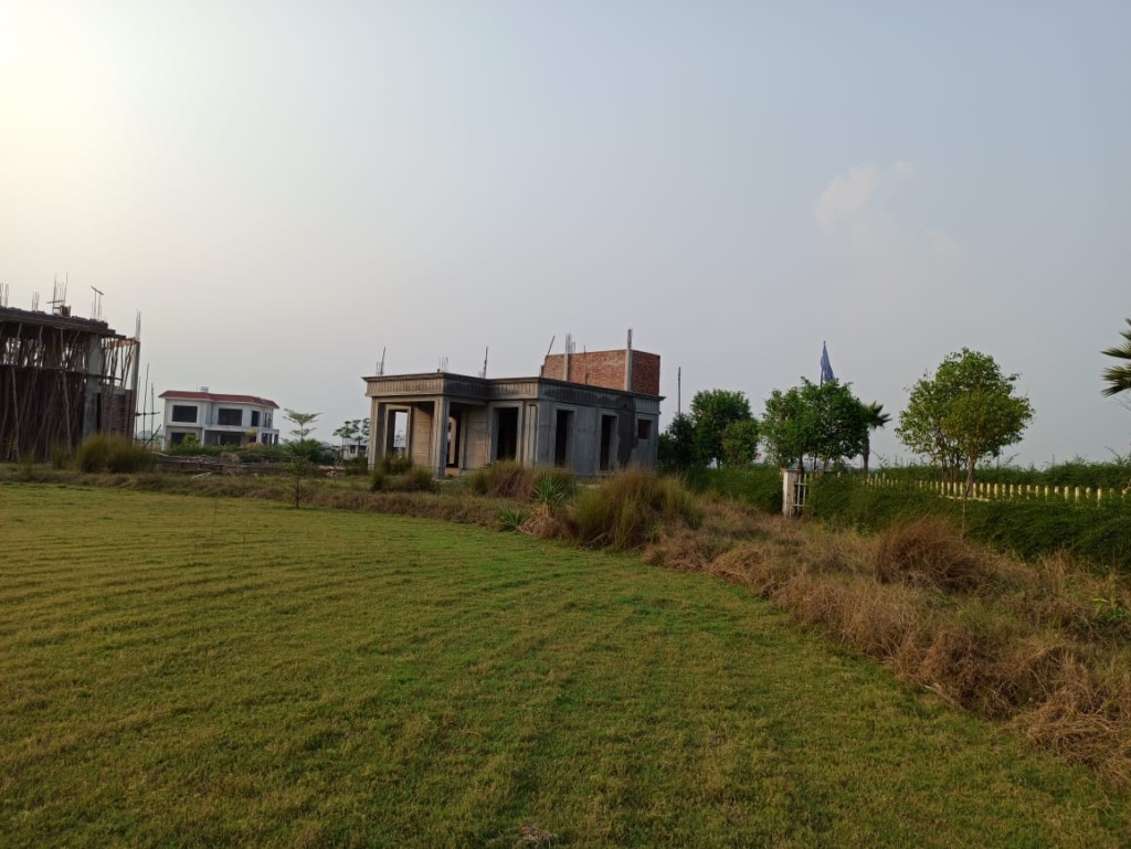 the villagio farm house in lucknow